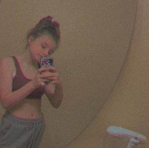 Meet your Posher, Caroline